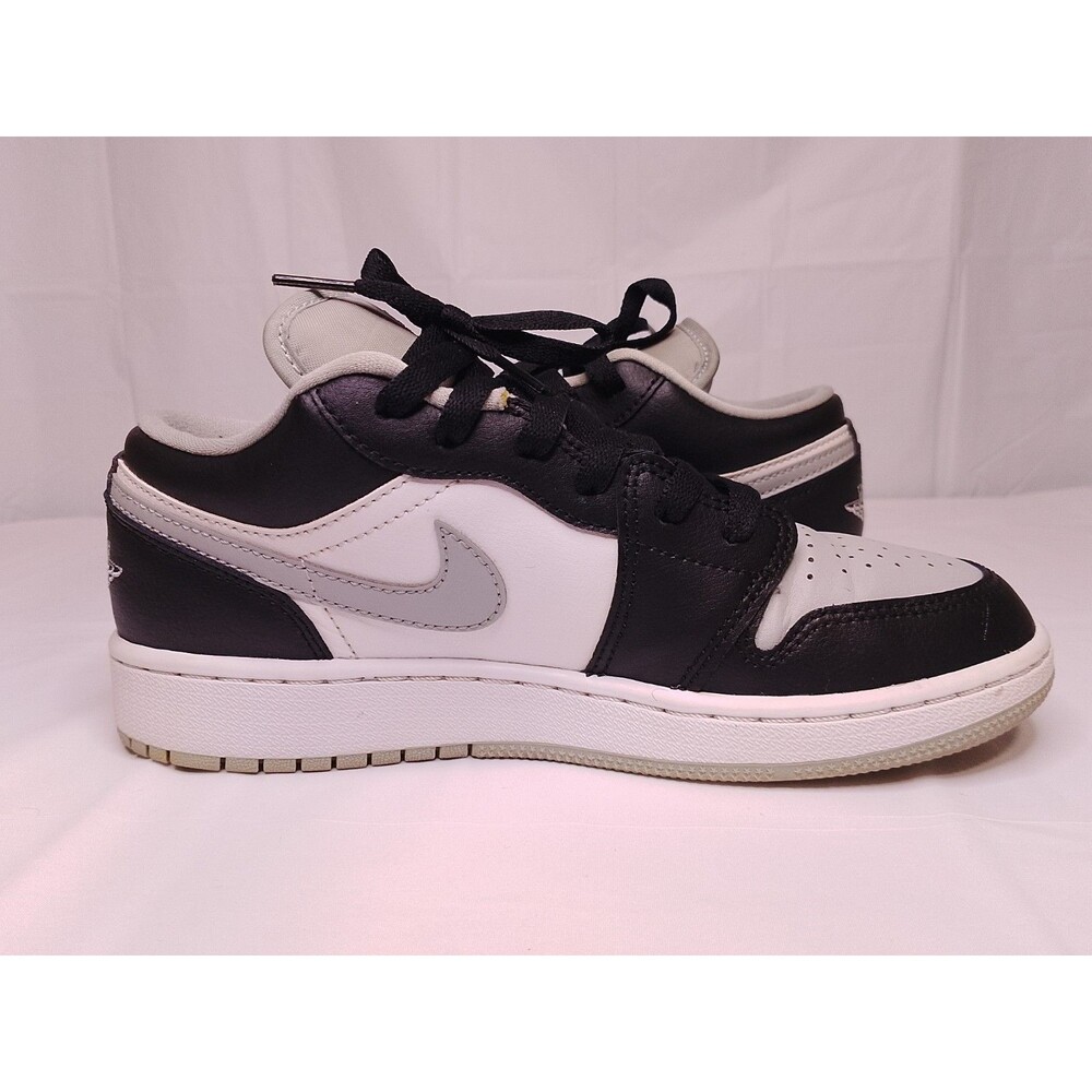 Nike Air Jordan 1 Low - Picture 7 of 13